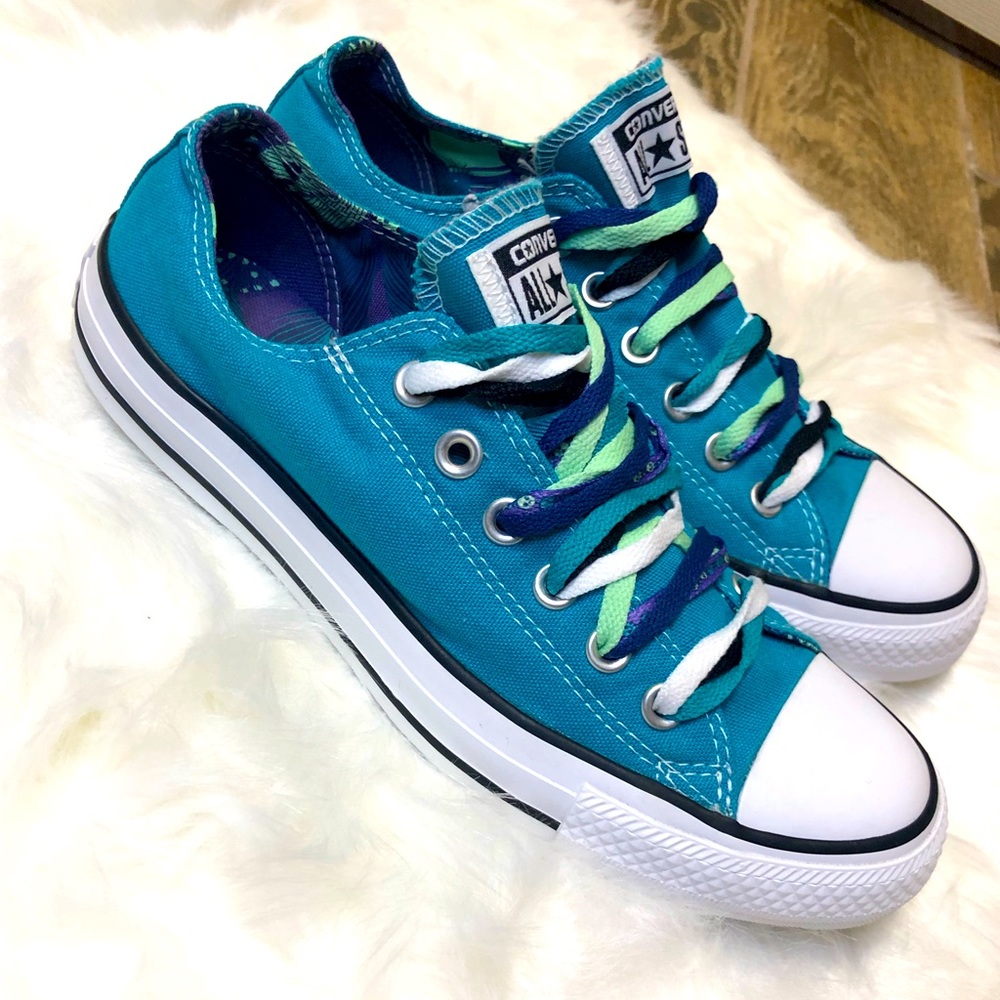 Women’s Converse All Stars